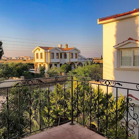 فيلة Joseph Cyprus Perivolia tou Trikomou